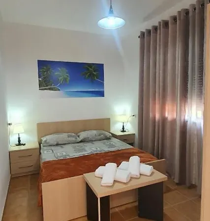 Jone Appartement Golem (Tirana)
