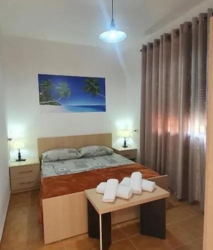 Jone Apartment Golem (Tirana)
